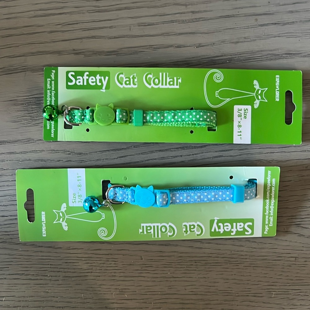 Expawlorer safety cat collar light blue and green